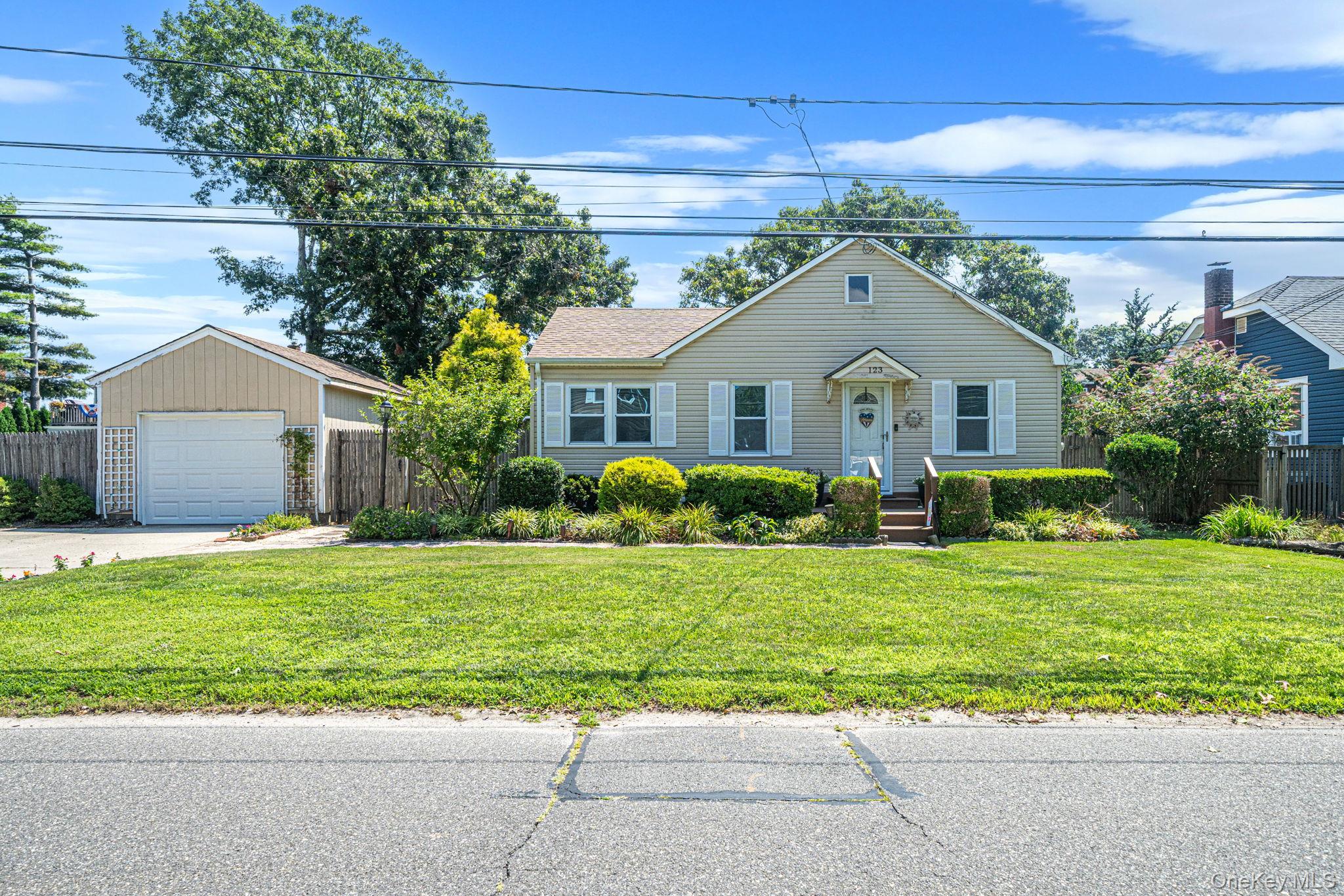 123 Clinton Avenue today